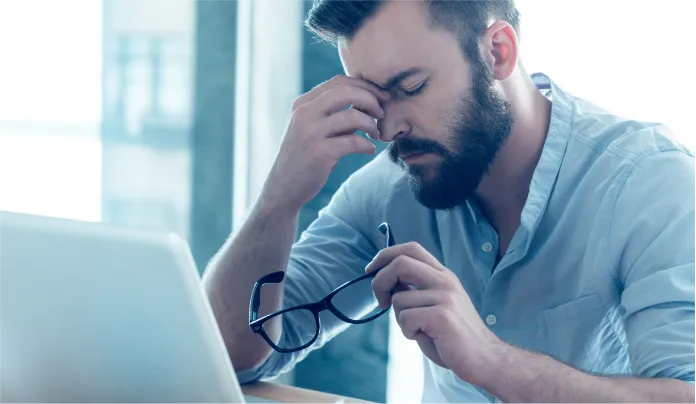 Why Commercial Contractors Should Ditch Email & Text Processes